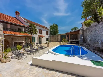 Ferienhaus für 10 Personen (280 m²) in Tribalj 4/10