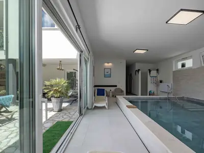 Ferienhaus für 8 Personen (400 m²) in Tribalj 2/10