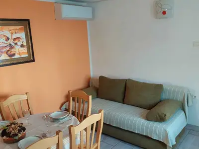 Ferienhaus für 8 Personen (130 m²) in Tribalj 4/10