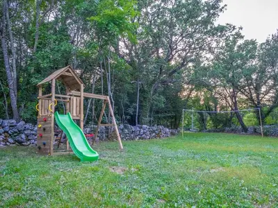 Ferienhaus für 8 Personen (200 m²) in Tribalj 4/10