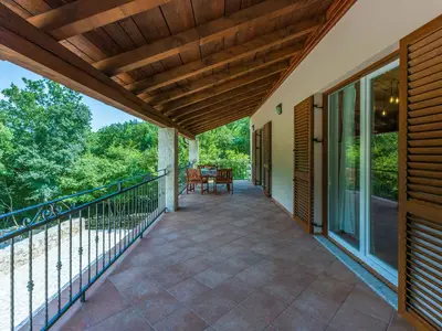 Ferienhaus für 8 Personen (200 m²) in Tribalj 9/10