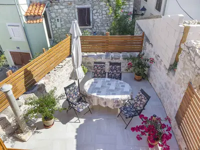 Ferienhaus für 6 Personen (110 m²) in Tribunj 1/10