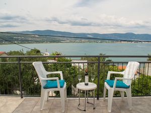 21728001-Ferienhaus-8-Trogir-300x225-2