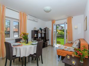 Ferienhaus für 5 Personen (50 m²) in Trogir