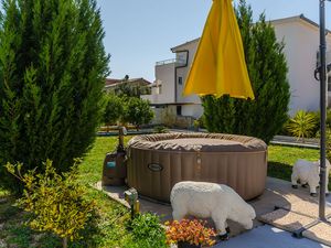 Ferienhaus für 6 Personen (90 m²) in Trogir