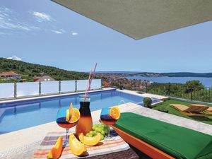 23738009-Ferienhaus-12-Trogir-300x225-5