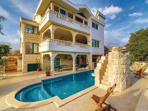Ferienhaus für 8 Personen (250 m²) in Trogir