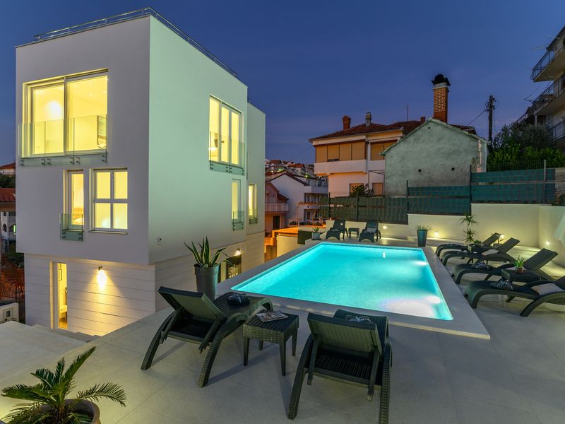 23932724-Ferienhaus-8-Trogir-800x600-0