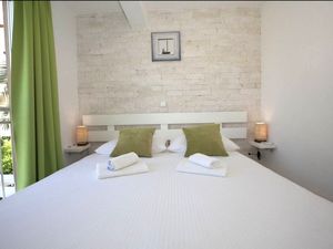 24018535-Ferienhaus-6-Trogir-300x225-4