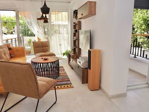 24018540-Ferienhaus-7-Trogir-300x225-2