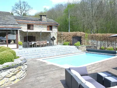 PoolOfHouse