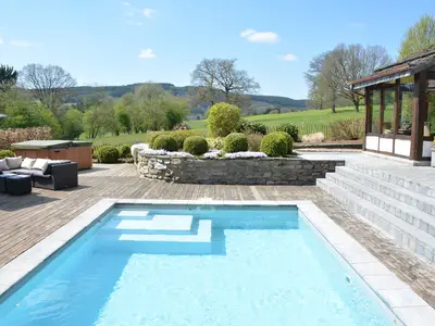 PoolOfHouse