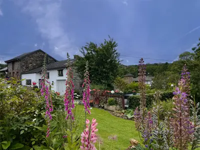 Außenseite Ferienhaus [Sommer]