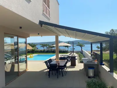 pool