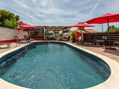 pool