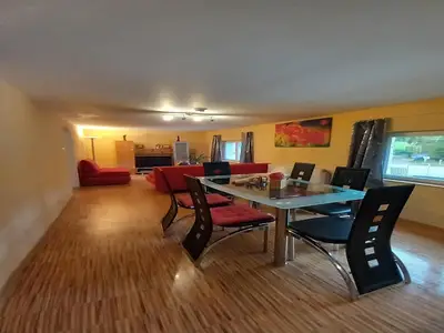 DiningRoom