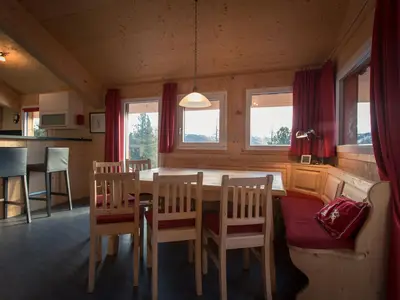 DiningRoom