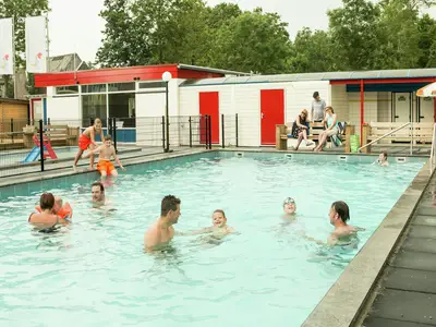 PoolOfHouse