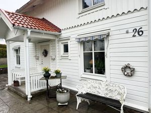 23994955-Ferienhaus-8-Uddevalla-300x225-1