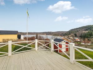 23761888-Ferienhaus-8-Uddevalla-300x225-4