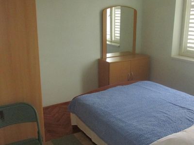 2. Schlafzimmer