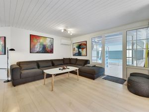 23584668-Ferienhaus-12-Ulfborg-300x225-1