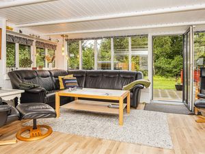 23327930-Ferienhaus-6-Ulfborg-300x225-1