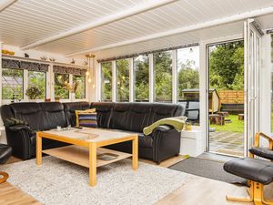 23327930-Ferienhaus-6-Ulfborg-300x225-2