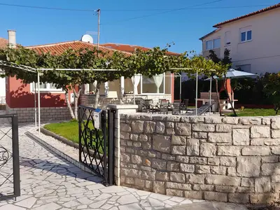 Ferienhaus für 7 Personen (120 m²) in Umag 1/10