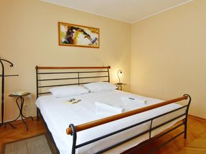 23300417-Ferienhaus-6-Umag-300x225-4