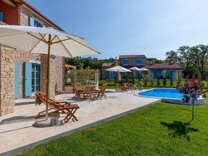 23950682-Ferienhaus-6-Umag-300x225-4