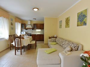 23975960-Ferienhaus-6-Umag-300x225-2