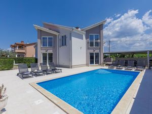 23846462-Ferienhaus-8-Umag-300x225-0