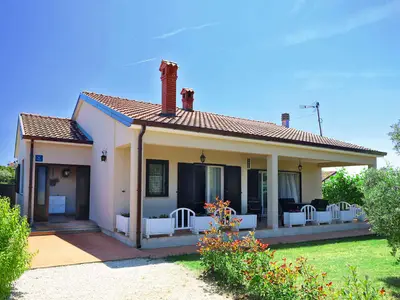 Ferienhaus für 8 Personen (105 m²) in Umag 6/10