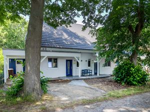 23848435-Ferienhaus-4-Ummanz-300x225-3