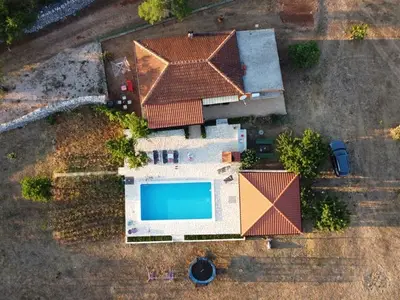 Ferienhaus für 6 Personen in Unešić 3/10