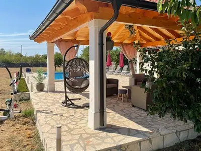 Ferienhaus für 6 Personen in Unešić 8/10