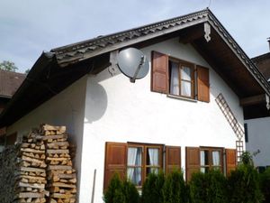 19341700-Ferienhaus-4-Unterammergau-300x225-1