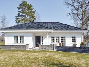 23739408-Ferienhaus-6-Uppvidinge-300x225-2