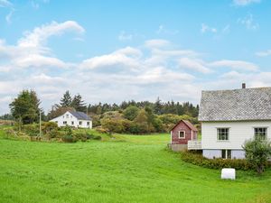 23748976-Ferienhaus-8-Urangsvåg-300x225-5