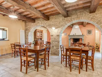 DiningRoom