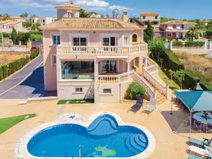 Ferienhaus für 9 Personen (250 m²) in Urbanizacion Sa Torre