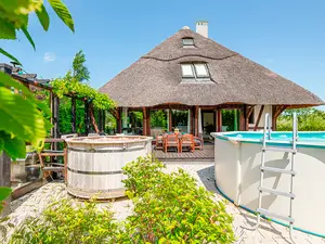 Ferienhaus für 15 Personen (300 m²) in Przewłoka