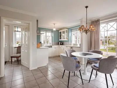 Ferienhaus für 4 Personen (130 m²) in Utersum 3/10