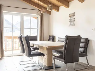 DiningRoom