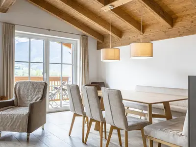 DiningRoom