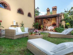 22638951-Ferienhaus-4-Uzzano-300x225-1