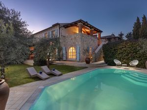 23823668-Ferienhaus-6-Vabriga-300x225-0