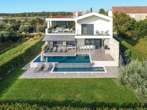 23950882-Ferienhaus-10-Vabriga-300x225-0