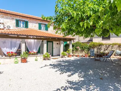Ferienhaus für 4 Personen (80 m²) in Vabriga 8/10